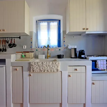 Rodamia Traditional * Logothetianika